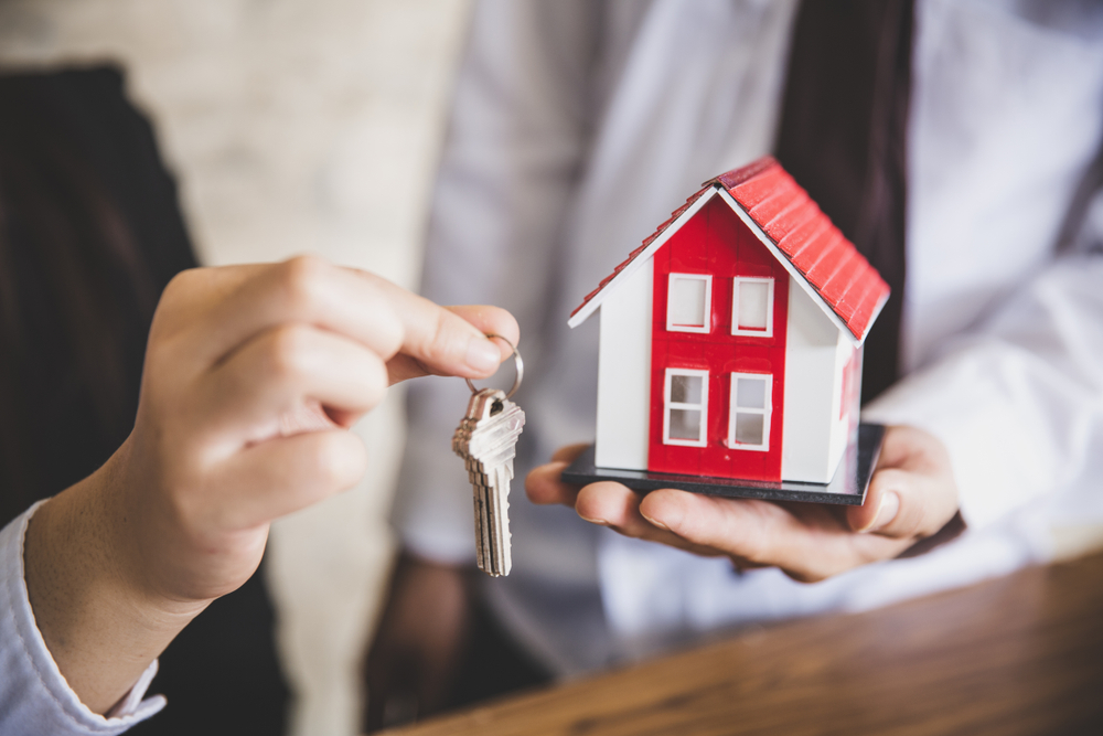 Kredyt hipoteczny pod zastaw mieszkania własnościowego lub innej nieruchomości jest możliwe.