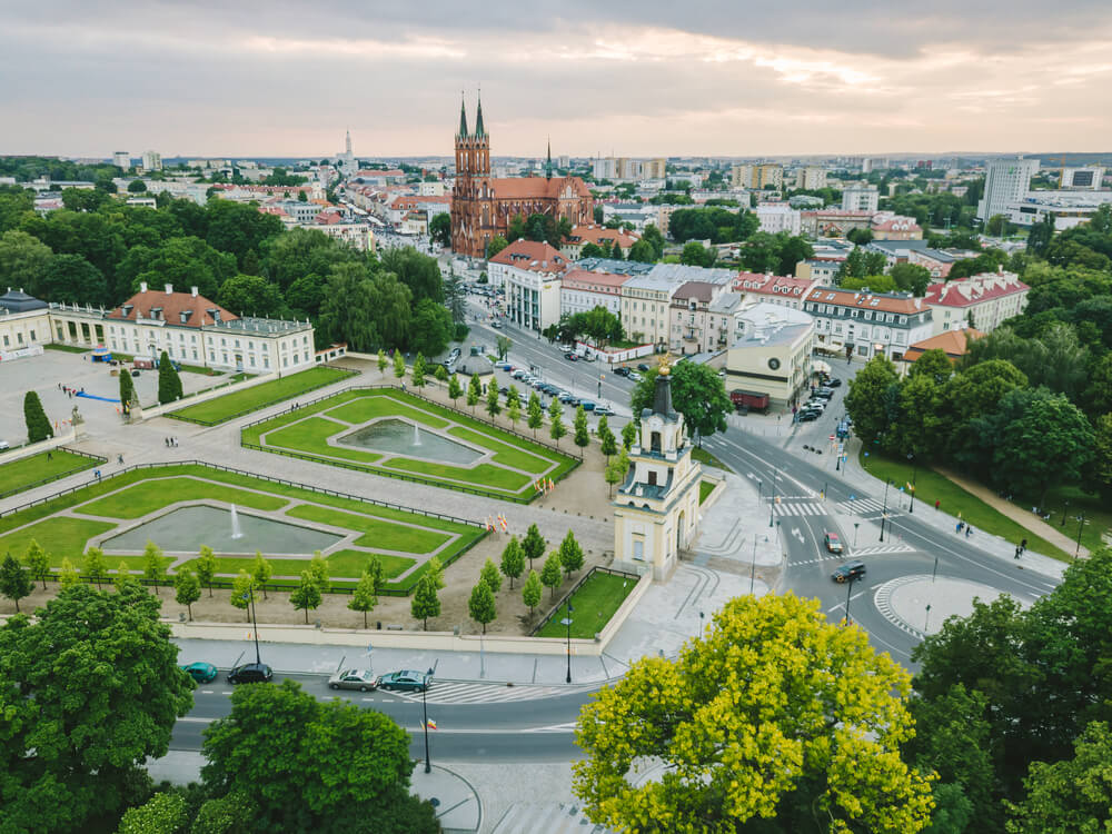 Najtańszym miastem w skali kraju może być Białystok ze znacząco niższymi stawkami niż metropolie na północy i południu.